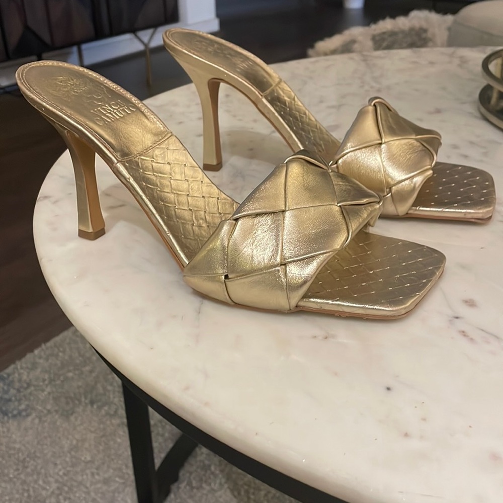 Vince Camuto Brelanie Sandal Gold NEW